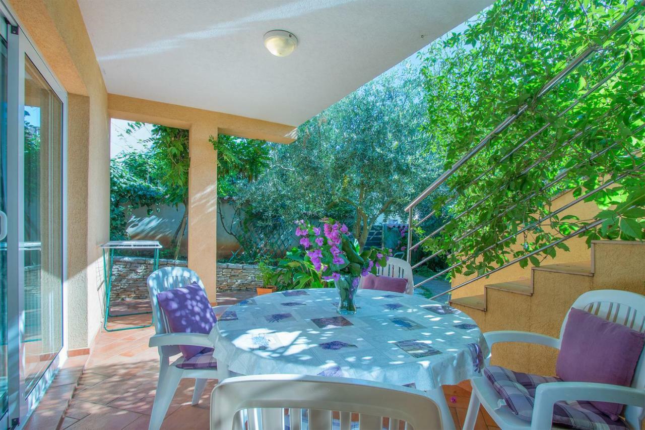 Villa Alexandra 4 Pjescana Uvala Exteriör bild